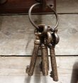 Schlüssel-Medium - Spirituelles Heilen - Familienaufstellung - Lichtarbeit - Arbeiten mit dem Inneren Kind - Psychologische Soforthilfe